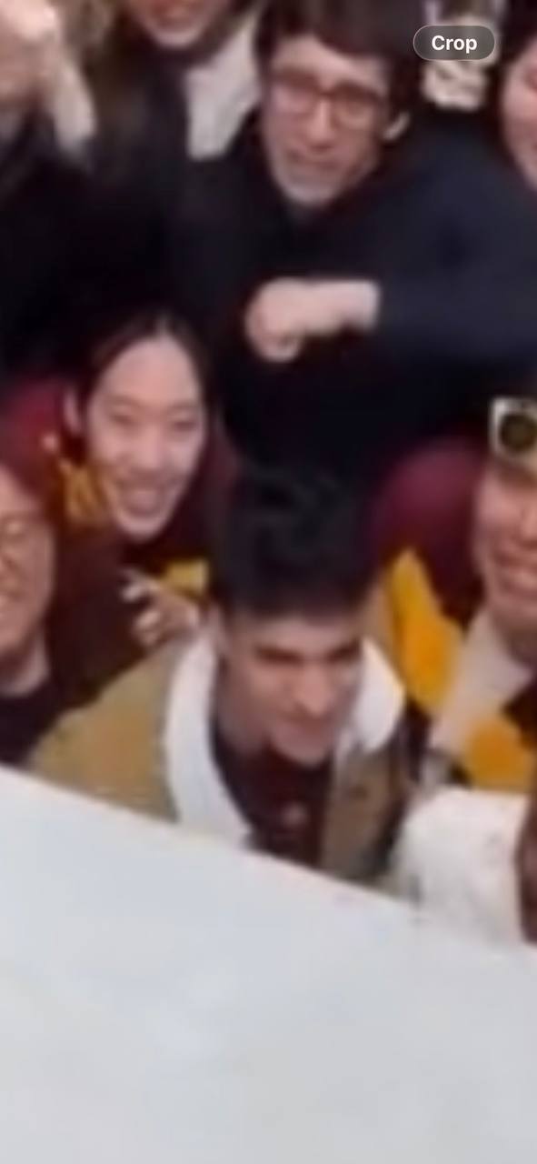 MIT group photo — crowd of people, Jack centered